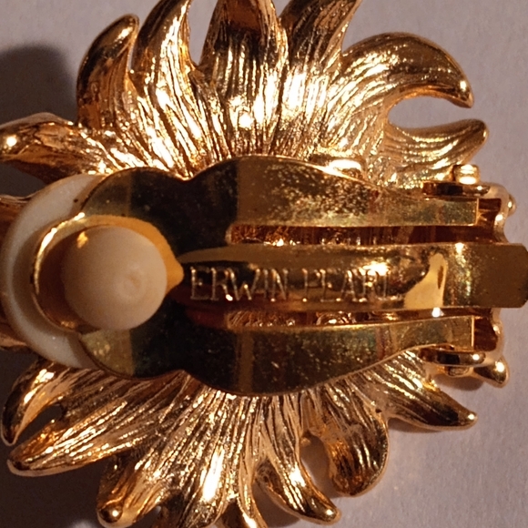 Vintage Erwin Pearl Clip On Goldtone Earrings - Picture 8 of 8